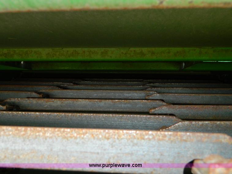 image for item B3665 2000 John Deere 9650 Walker combine