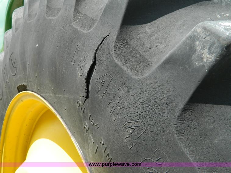 image for item B3665 2000 John Deere 9650 Walker combine