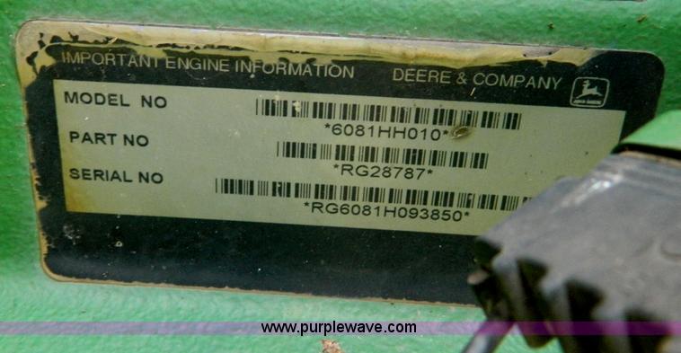 image for item B3665 2000 John Deere 9650 Walker combine