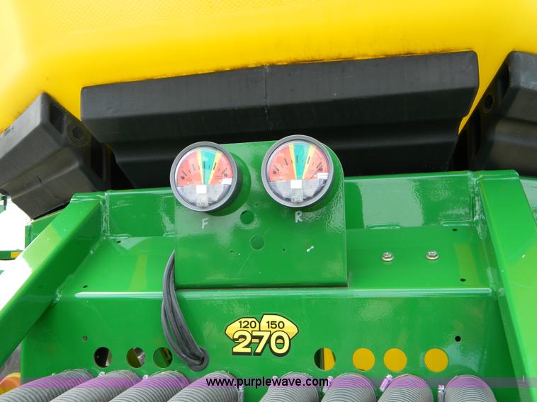 image for item B3667 2009 John Deere 1890 drill with 2009 John Deere 1910 Air Cart