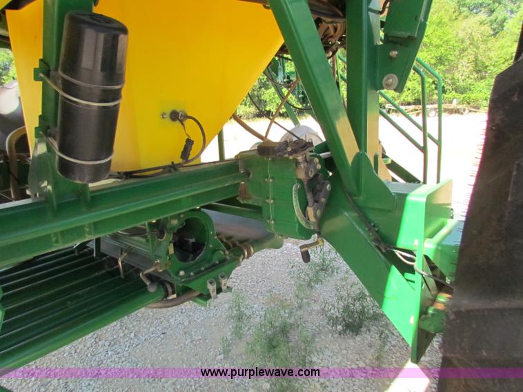 image for item B7264 2008 John Deere 1890 drill with 2008 John Deere 1910 Air Cart