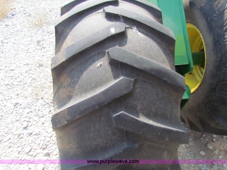 image for item B7264 2008 John Deere 1890 drill with 2008 John Deere 1910 Air Cart