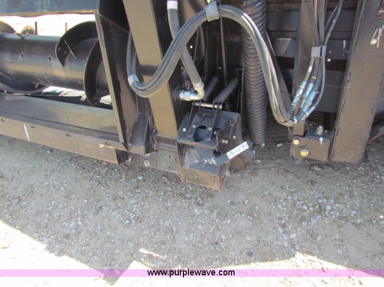 image for item B7270 2009 Mac Don FD70 FlexDraper 30' header