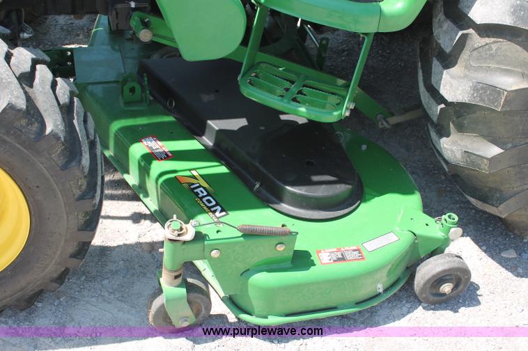 image for item D3220 2009 John Deere 4520 MFWD tractor