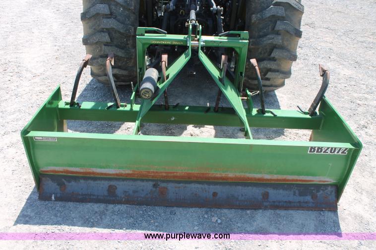 image for item D3220 2009 John Deere 4520 MFWD tractor