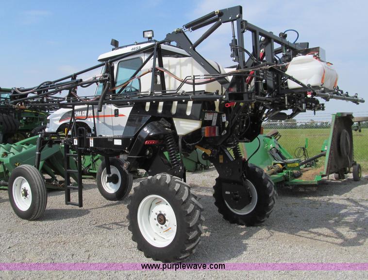 image for item D3223 2007 AGCO SpraCoupe 4655 sprayer