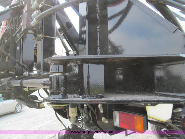image for item D3223 2007 AGCO SpraCoupe 4655 sprayer