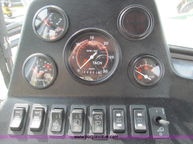 image for item D3223 2007 AGCO SpraCoupe 4655 sprayer