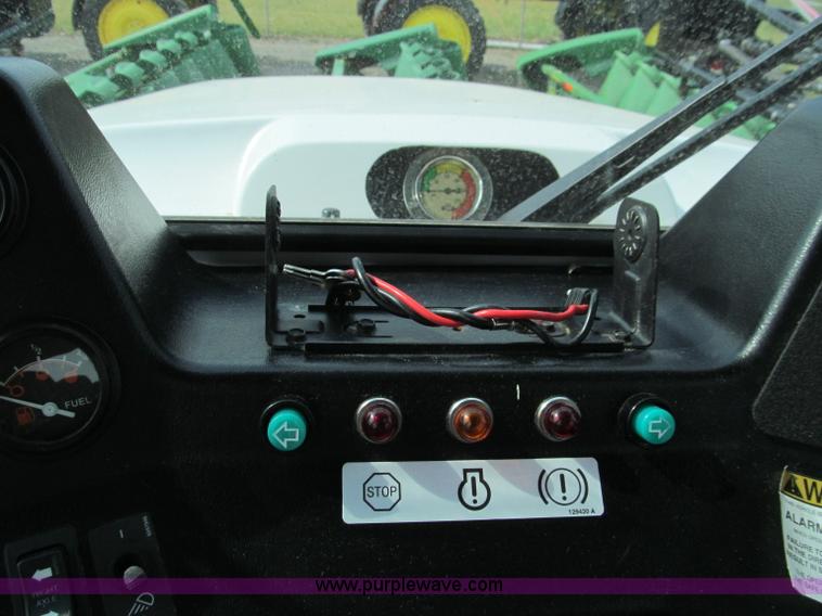 image for item D3223 2007 AGCO SpraCoupe 4655 sprayer