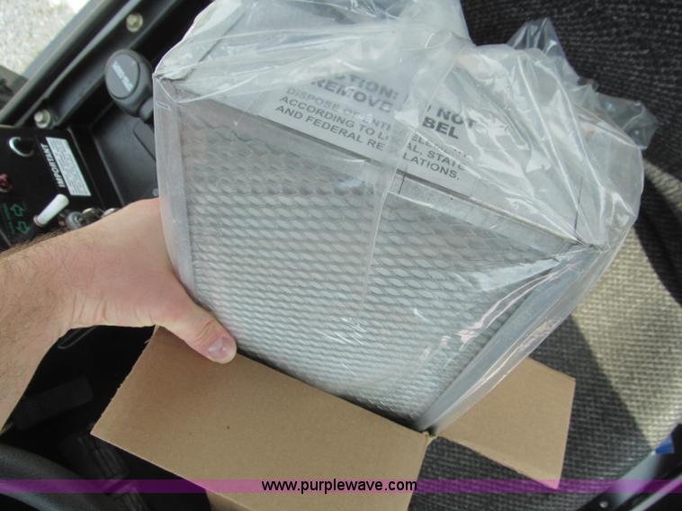 image for item D3223 2007 AGCO SpraCoupe 4655 sprayer