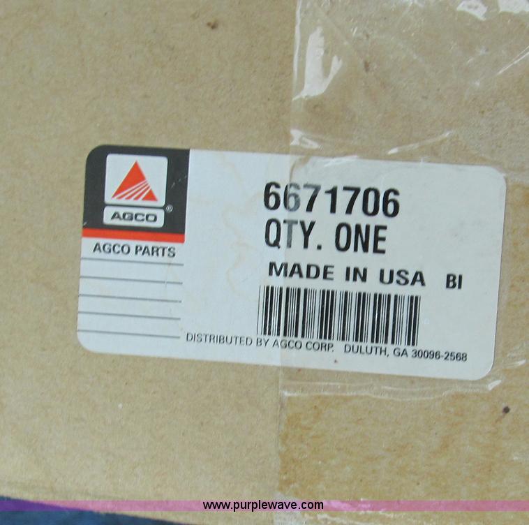 image for item D3223 2007 AGCO SpraCoupe 4655 sprayer