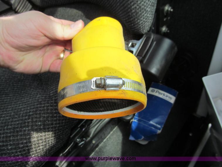 image for item D3223 2007 AGCO SpraCoupe 4655 sprayer