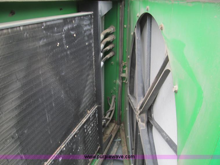 image for item D3227 1991 John Deere 9600 RWA combine