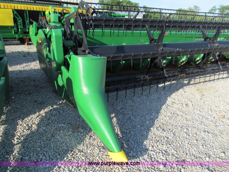 image for item D3232 2006 John Deere 635F HydraFlex header