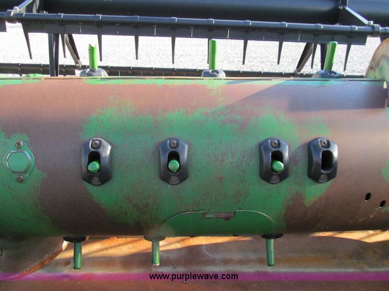 image for item D3232 2006 John Deere 635F HydraFlex header