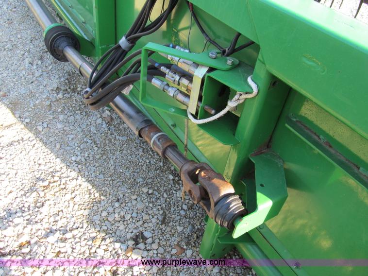 image for item D3232 2006 John Deere 635F HydraFlex header