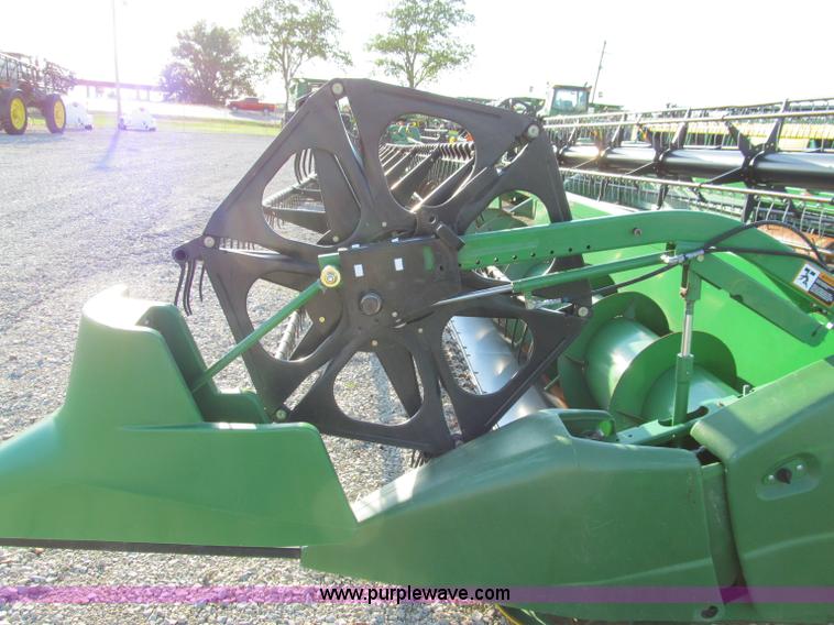 image for item D3232 2006 John Deere 635F HydraFlex header