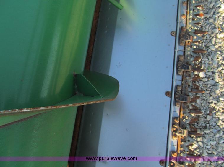 image for item D3232 2006 John Deere 635F HydraFlex header