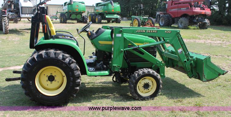 image for item D3238 2003 John Deere 4310 MFWD tractor