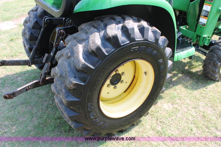 image for item D3238 2003 John Deere 4310 MFWD tractor