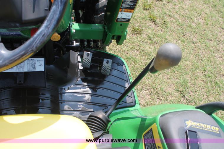 image for item D3238 2003 John Deere 4310 MFWD tractor