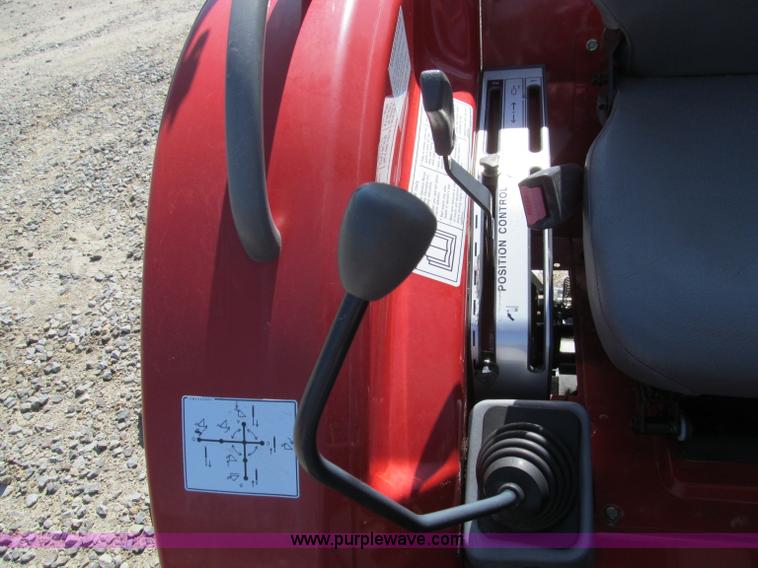 image for item D3240 2008 Massey-Ferguson 1533 MFWD tractor