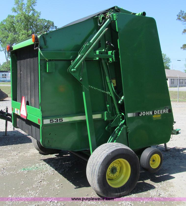 image for item D3242 1993 John Deere 535 round baler