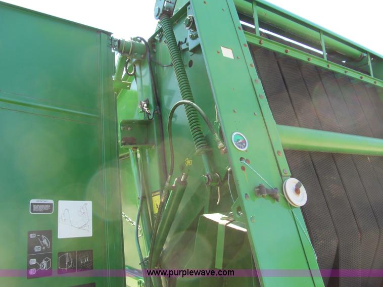 image for item D3242 1993 John Deere 535 round baler