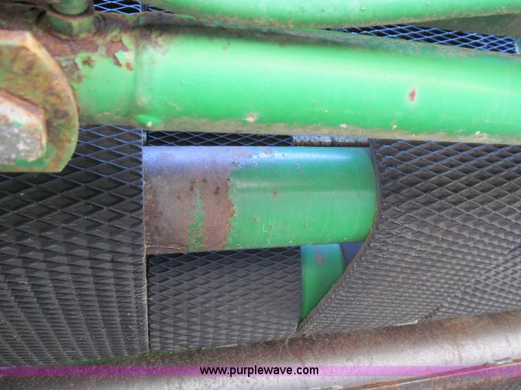 image for item D3242 1993 John Deere 535 round baler