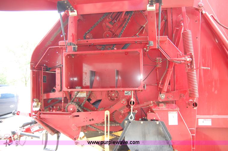 image for item D3244 2009 New Holland BR780 round baler