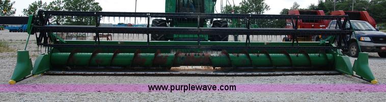 image for item D3245 2006 John Deere 630F 30' flex platform header