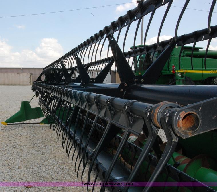 image for item D3245 2006 John Deere 630F 30' flex platform header