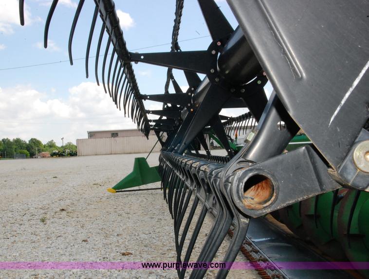 image for item D3245 2006 John Deere 630F 30' flex platform header