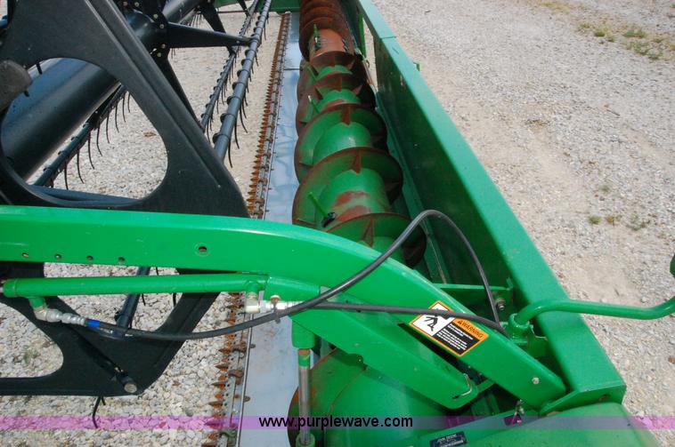 image for item D3245 2006 John Deere 630F 30' flex platform header