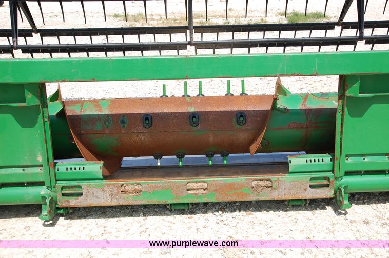 image for item D3245 2006 John Deere 630F 30' flex platform header