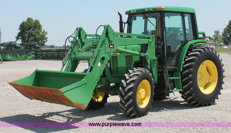 image for item D3246 2001 John Deere 6410 MFWD tractor