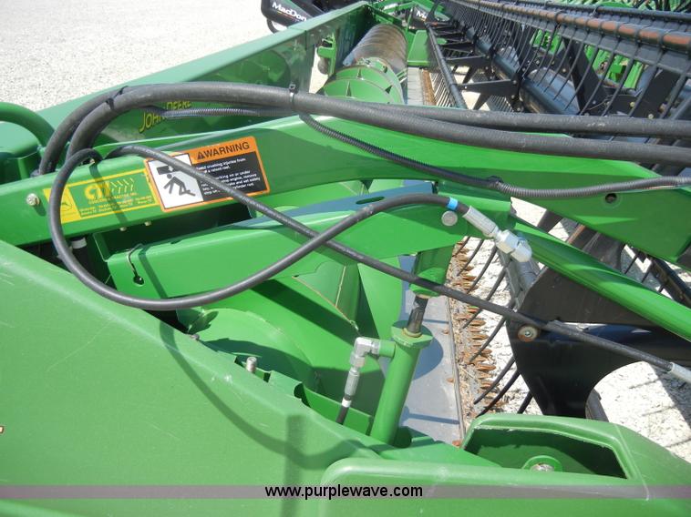 image for item D4075 2009 John Deere 630F HydraFlex platform header