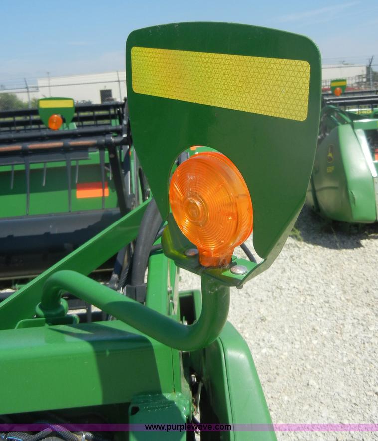 image for item D4075 2009 John Deere 630F HydraFlex platform header