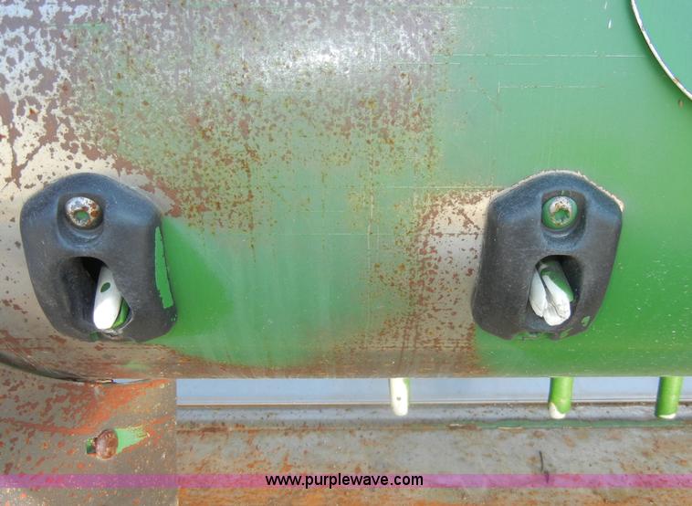 image for item D4075 2009 John Deere 630F HydraFlex platform header