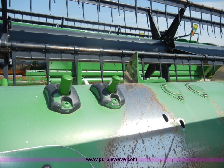 image for item D4075 2009 John Deere 630F HydraFlex platform header