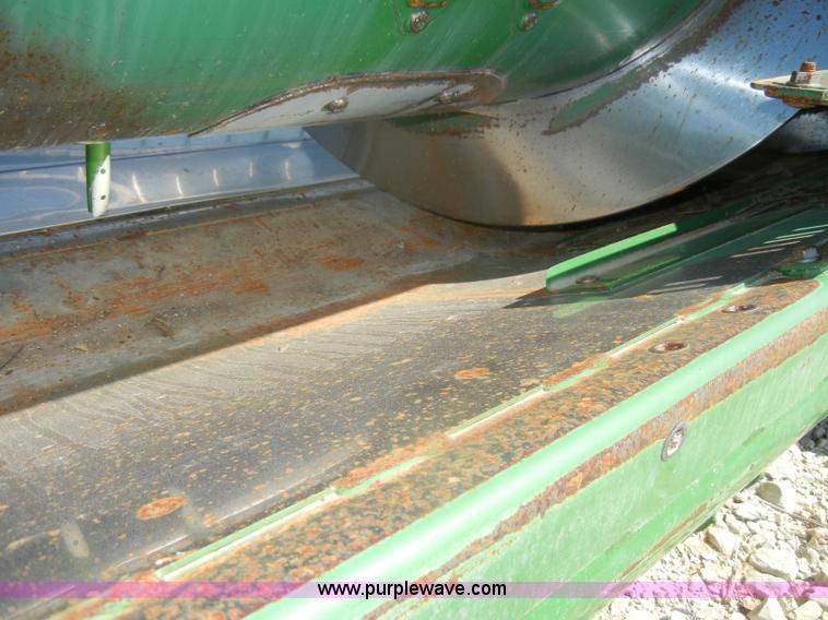 image for item D4075 2009 John Deere 630F HydraFlex platform header