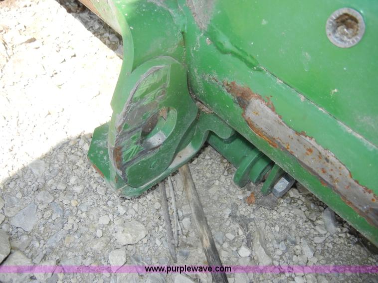 image for item D4075 2009 John Deere 630F HydraFlex platform header