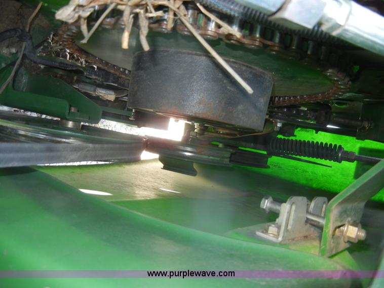 image for item D4075 2009 John Deere 630F HydraFlex platform header