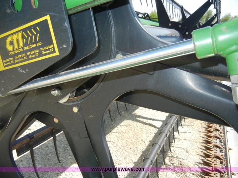 image for item D4075 2009 John Deere 630F HydraFlex platform header