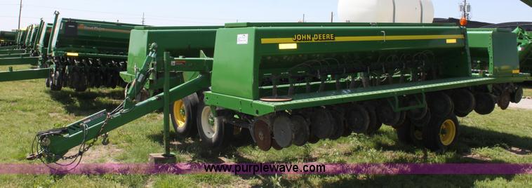 image for item D5016 2002 John Deere 455 grain drill