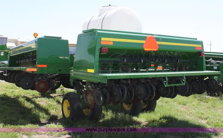 image for item D5016 2002 John Deere 455 grain drill