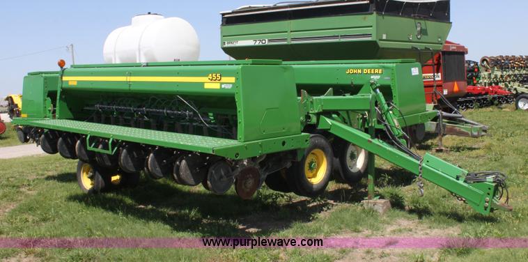 image for item D5016 2002 John Deere 455 grain drill