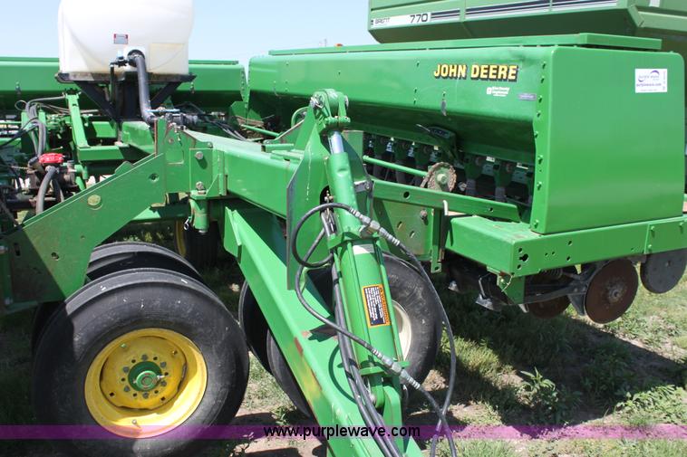 image for item D5016 2002 John Deere 455 grain drill
