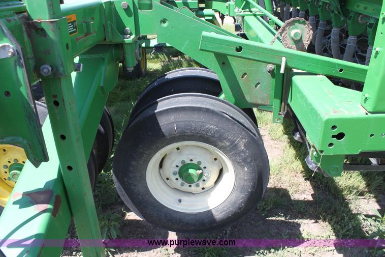 image for item D5016 2002 John Deere 455 grain drill