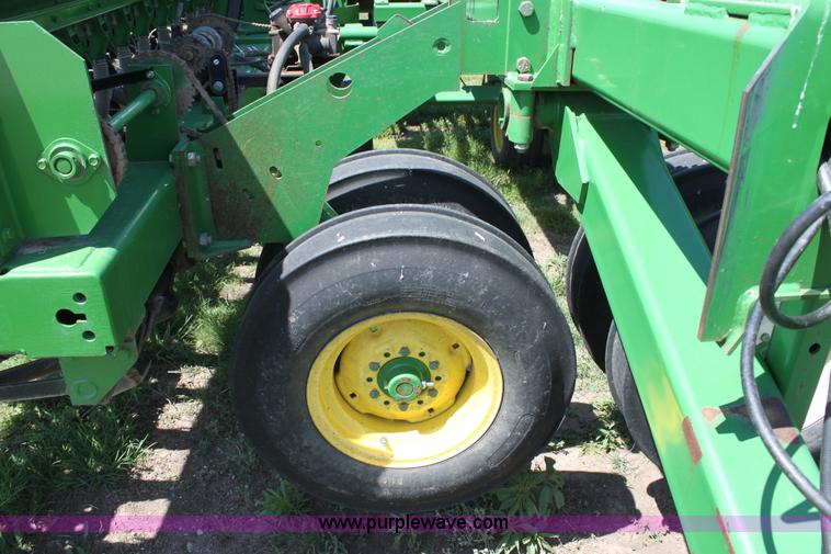 image for item D5016 2002 John Deere 455 grain drill